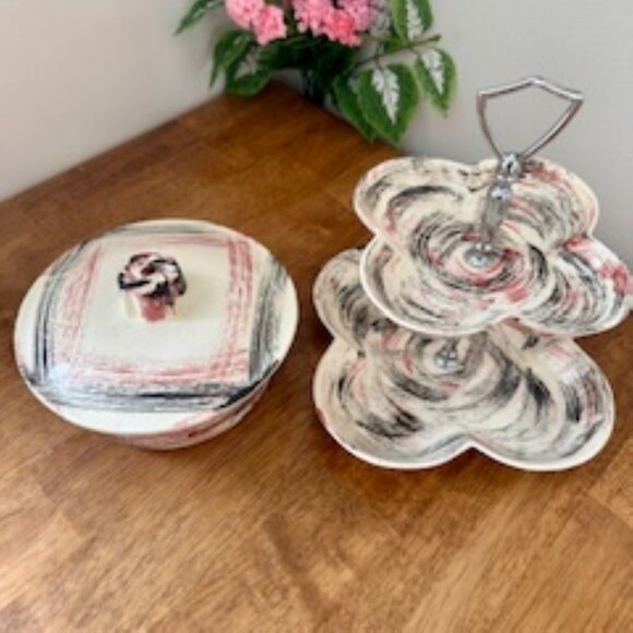 Vintage MCM California Pottery 2-Tiered Stand and Covered Serving Dish – Retro C - Picture 4 of 7